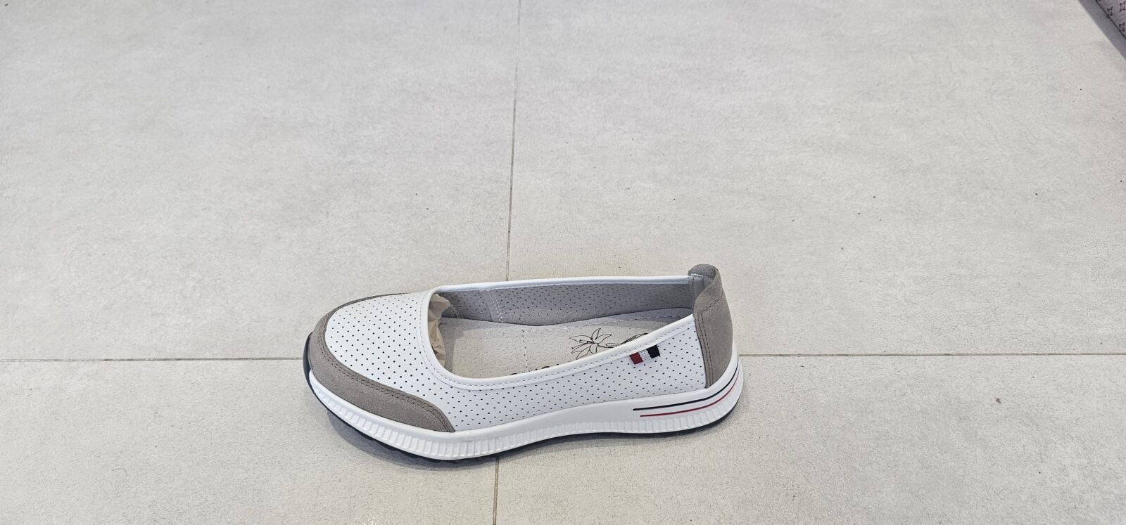 skórzane buty damskie Evento. całe ze skóry naturalnej