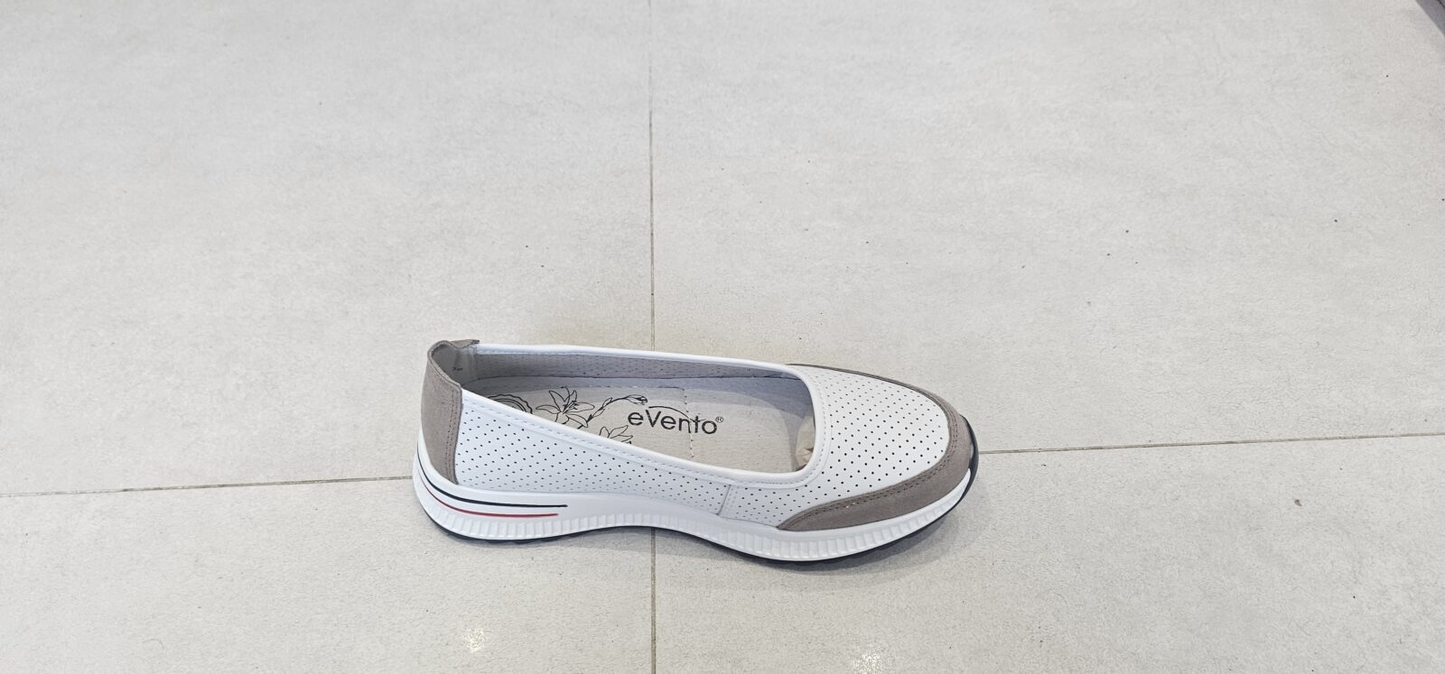 skórzane buty damskie Evento. całe ze skóry naturalnej